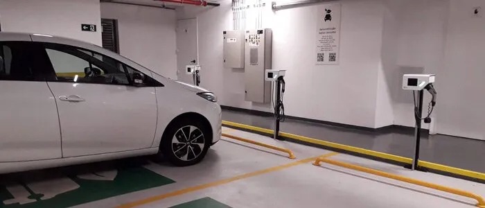 Você está visualizando atualmente Aumento de vendas de carros elétricos e os desafios de instalação de carregadores em garagens de condomínios