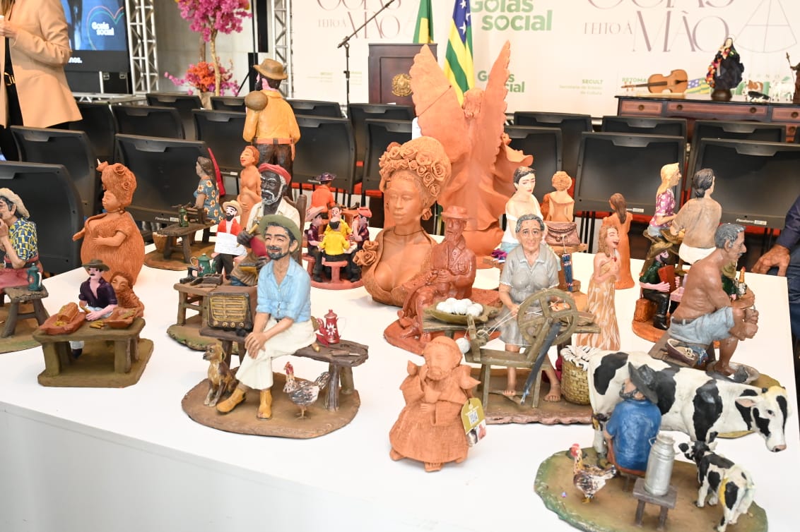 No momento, você está visualizando <em>Artesanato goiano terá investimento de R$ 2,4 milhões, em 2024</em>