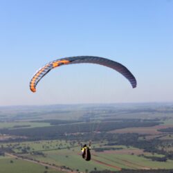 Circuito de Parapente colore o céu de Jandaia neste fim de semana