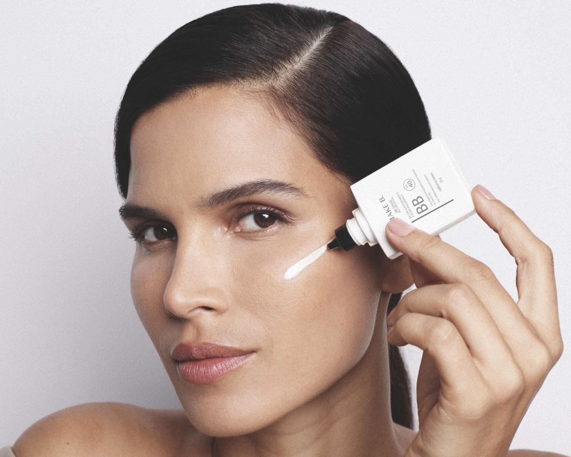 No momento, você está visualizando O Boticário apresenta Make B. BB Sense, o primeiro BB Cream do Brasil com pigmentos encapsulados