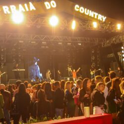 A dupla Rio Negro & Solimões é a atração do Arraiá do Country Clube