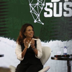 Gracinha Caiado destaca avanços do Goiás Social no campo, durante Congresso de Direito e Sustentabilidade, em Salvador