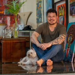 Cores e cura na exposição “Um Pouco de Tudo”