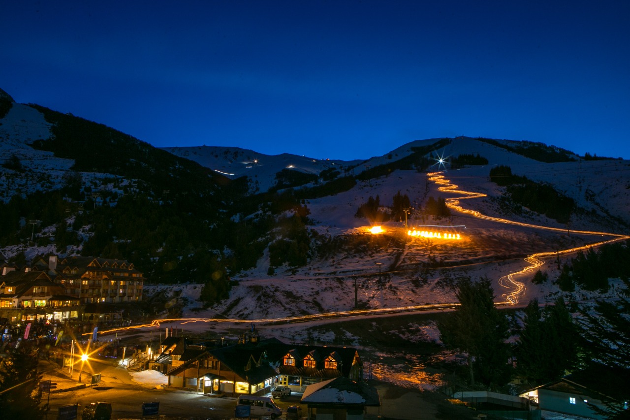 No momento, você está visualizando Festa da Neve em Bariloche: shows, eleição da Rainha e torneios