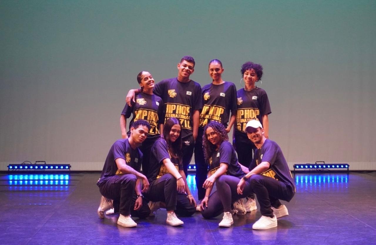 No momento, você está visualizando Alunos do Basileu França representam o Brasil no Mundial de Hip Hop, nos Estados Unidos