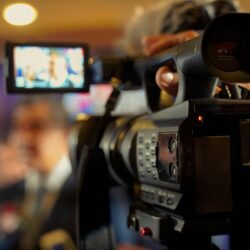 Debates da Mostra Permanente de Curtas promovem reflexões sobre criatividade, ética e distribuição no audiovisual