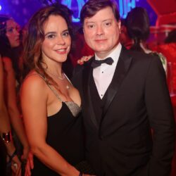 Alessandro e Geórgia Alarcão marcam presença no Baile da Vogue