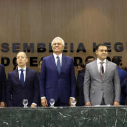 Durante posse da nova mesa diretora da Alego, Caiado pede que Poderes busquem equilíbrio fiscal