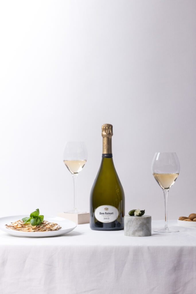 Chega ao Brasil a cuvée de prestígio Dom Ruinart 2013