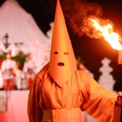 Procissão do Fogaréu é ponto alto das celebrações da Semana Santa na cidade de Goiás