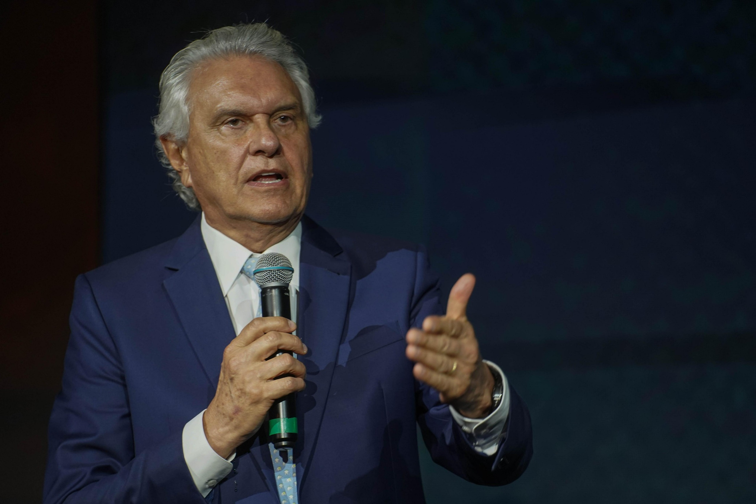 No momento, você está visualizando Caiado destaca economia goiana na posse da diretoria da Adial