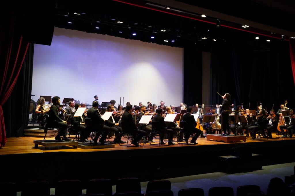 Orquestra Filarmônica homenageia mães, em maio