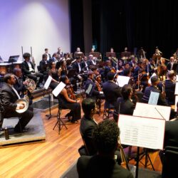 Orquestra Filarmônica homenageia mães, em maio