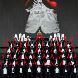 Alok faz show manifesto em SP celebrando arte humana