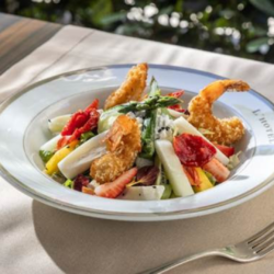 Bistrô L’Hotel oferece almoço especial com menu de Luiz Pinheiro