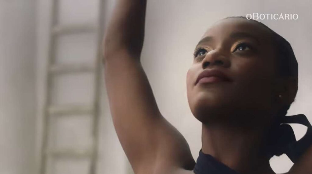 Make B. une moda e maquiagem no relançamento Urban Ballet