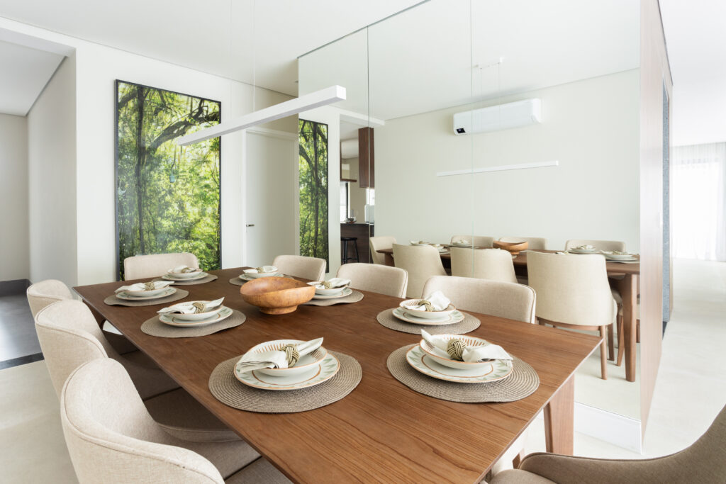 A sofisticação da madeira pau ferro no décor contemporâneo 