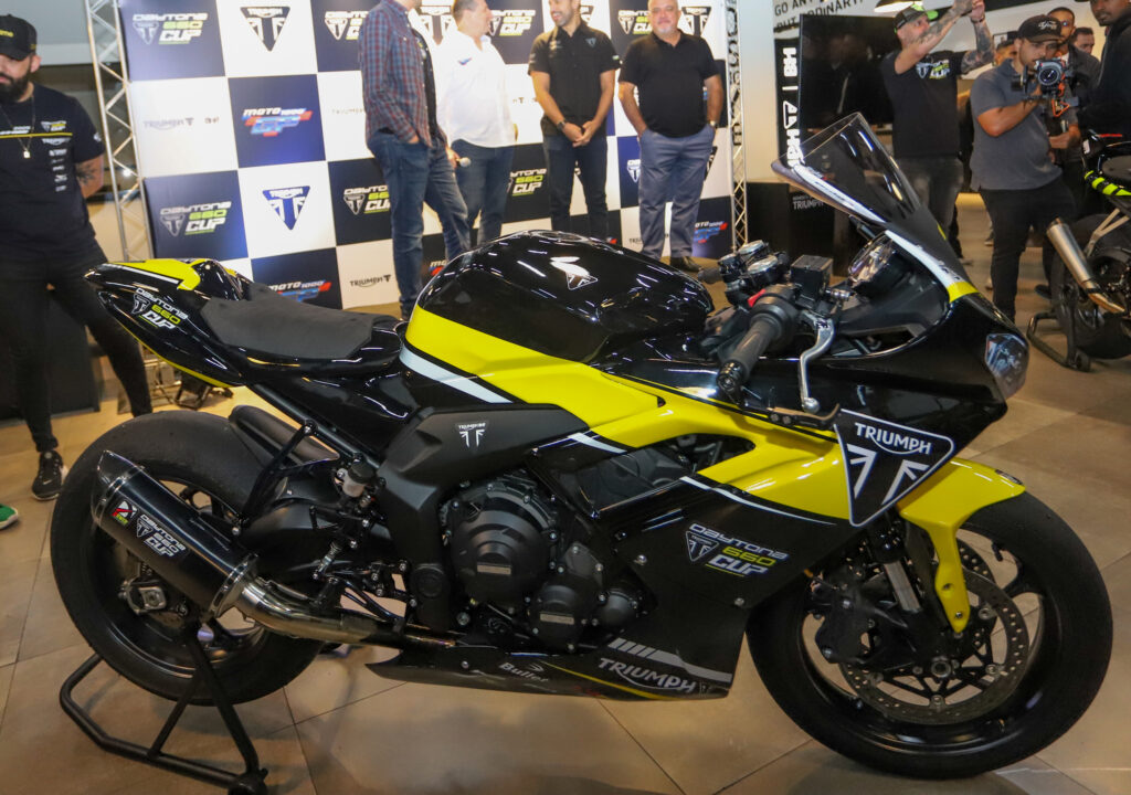 Triumph e MOTO1000GP revelam moto da Daytona 660 Cup