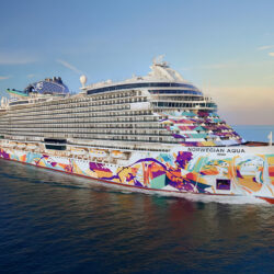 Norwegian Aqua estreia como navio mais novo em Port Canaveral