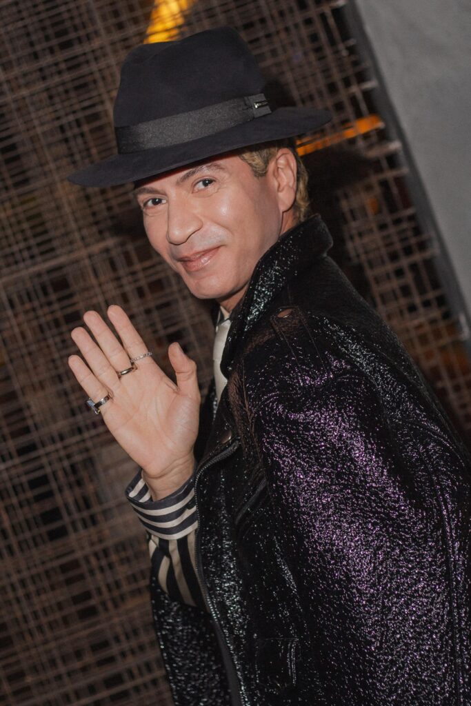 Noite especial agita o Zimbro Cocktails & Co.