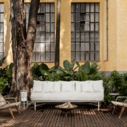 Mônica Costa assina lounge que valoriza natureza e história
