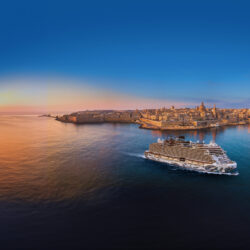 Norwegian Cruise Line: roteiros românticos para casais em 2025