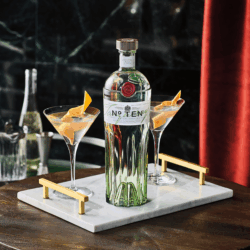 Tanqueray Nº Ten apresenta nova garrafa e reforça seu luxo