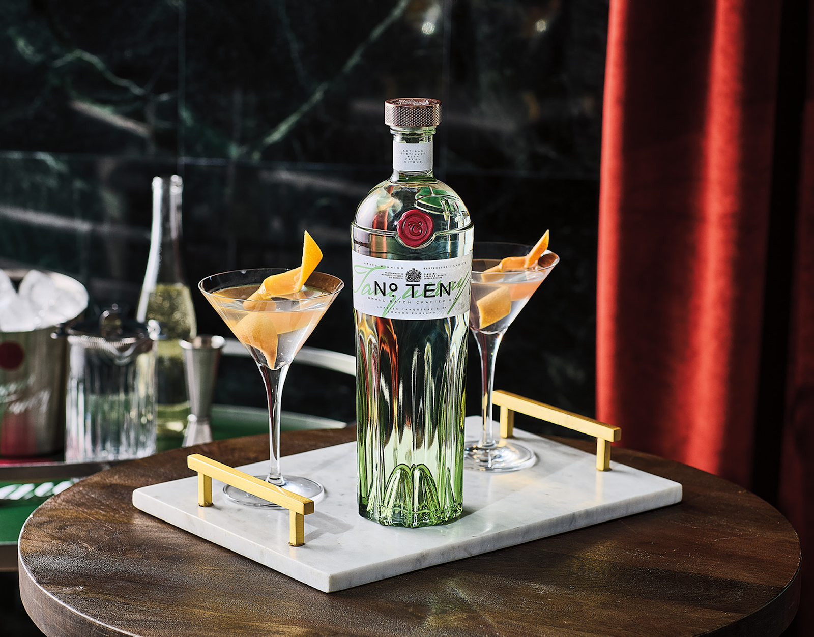 No momento, você está visualizando Tanqueray Nº Ten apresenta nova garrafa e reforça seu luxo