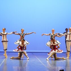 Noite de Gala reúne talentos da dança goiana