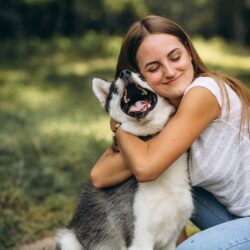 Feira de adoção e bate-papo gratuitos no Pet & Prosa