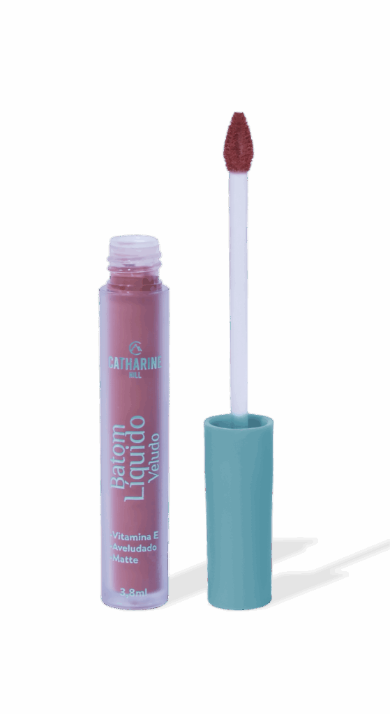 Catharine Hill celebra Dia do Batom com várias opções