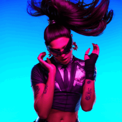 ROXY comemora 11 anos com Pabllo Vittar e o projeto Club Vittar