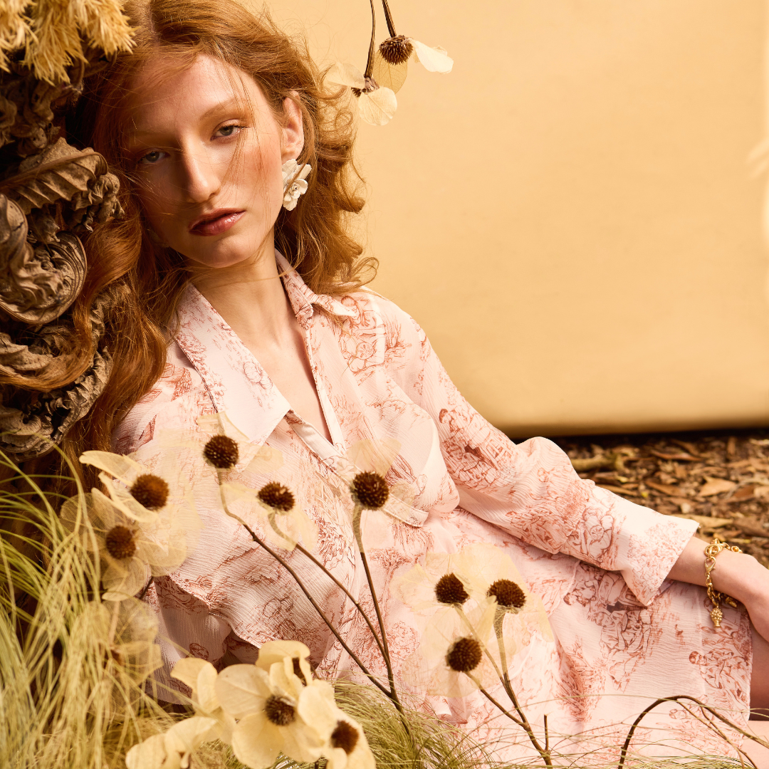 No momento, você está visualizando Martha Medeiros lança preview ‘Bruma do Sertão’ Verão 26