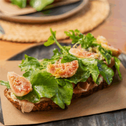 Suryaa anuncia seu novo All Day Brunch