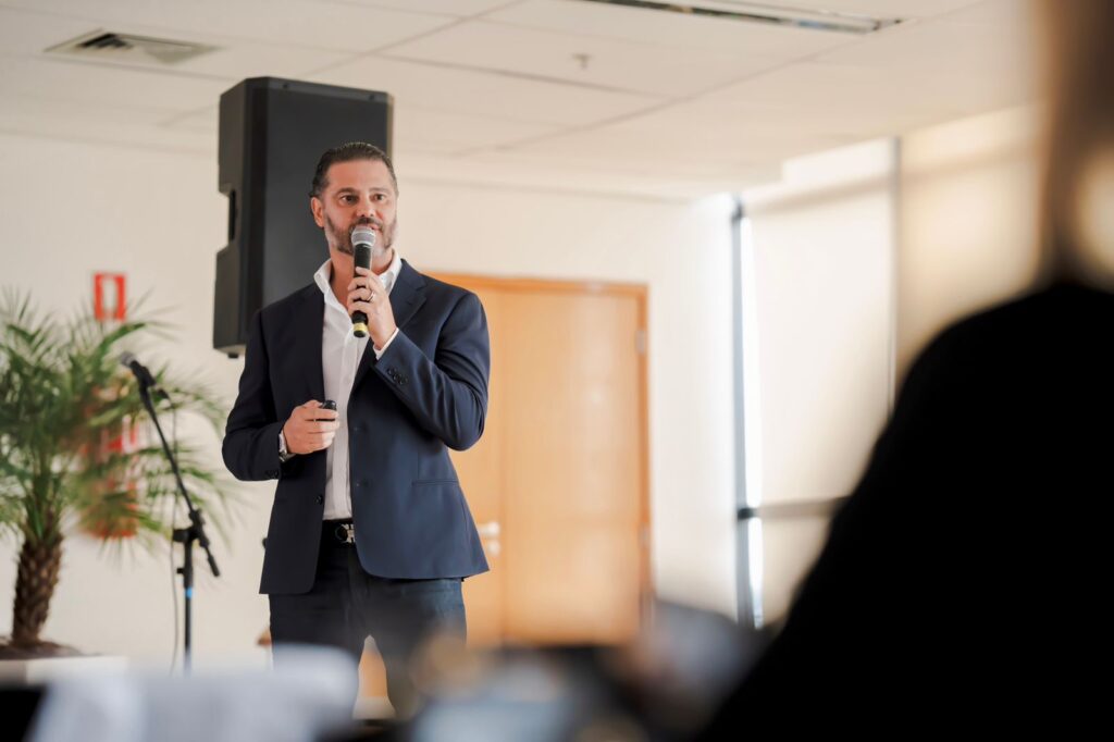 Instituto Rildo Lasmar lança formação para dentistas líderes