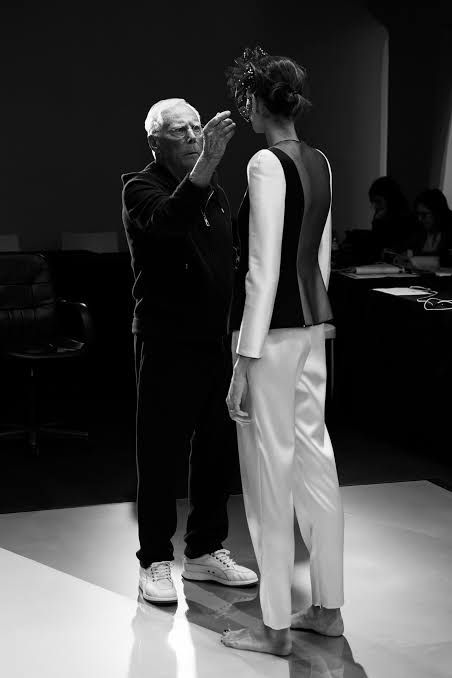 Giorgio Armani: O legado da elegância eterna