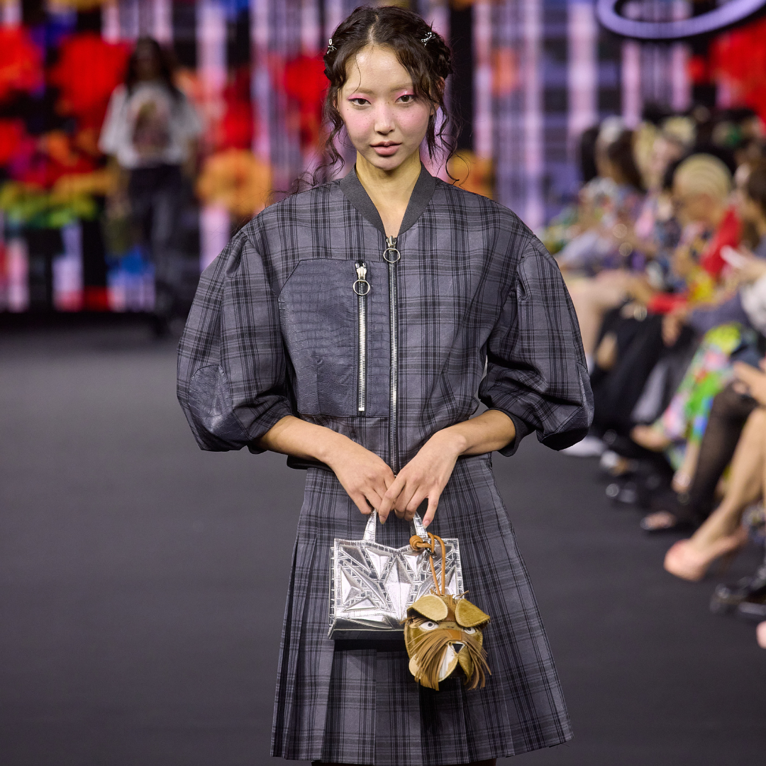 No momento, você está visualizando Ryzí lança collab com Greedilous no Seoul Fashion Week