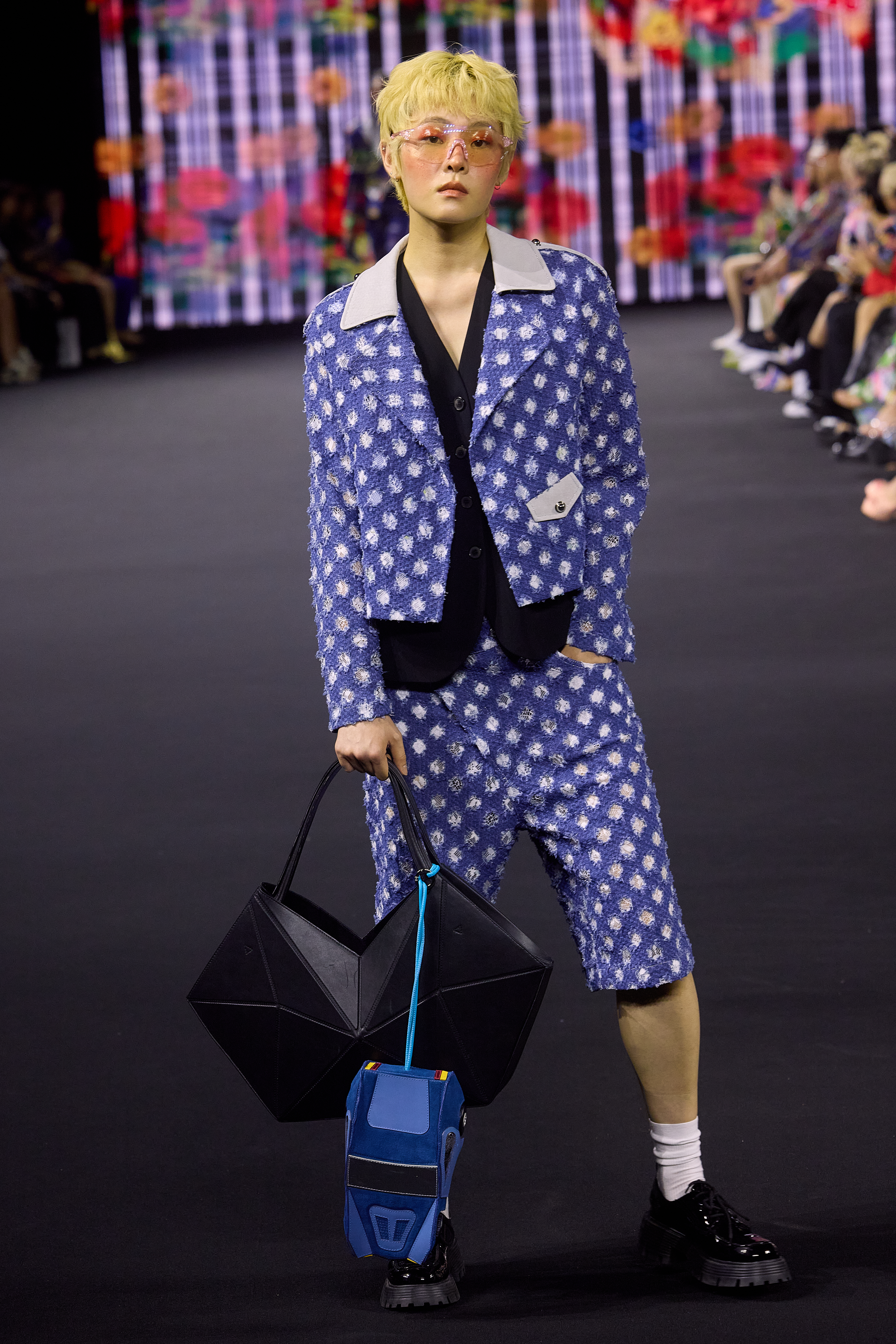 Ryzí lança collab com Greedilous no Seoul Fashion Week