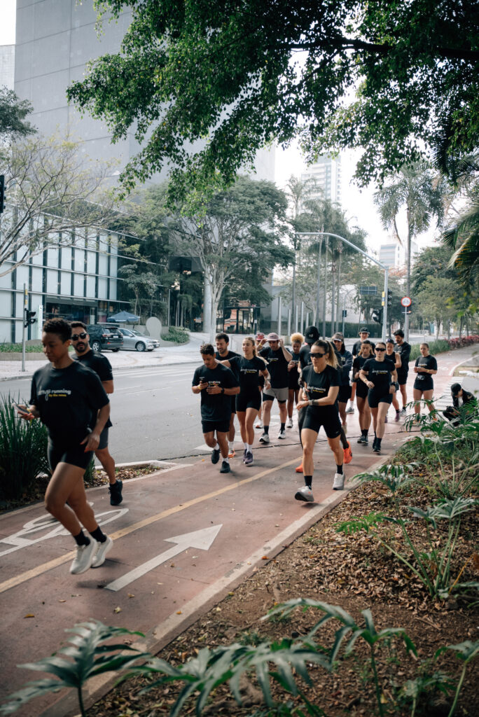 Dengo e the news realizam primeira corrida de rua em SP