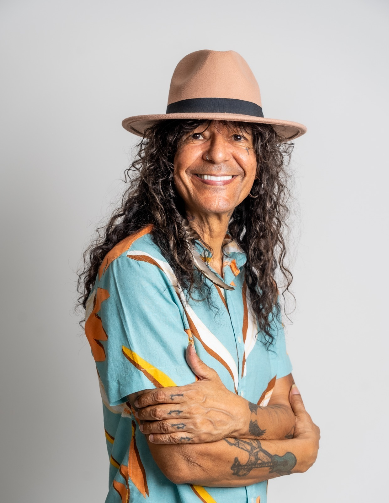 No momento, você está visualizando Luiz Caldas celebra 40 anos do Axé Music com show intimista no Sesc Pinheiros