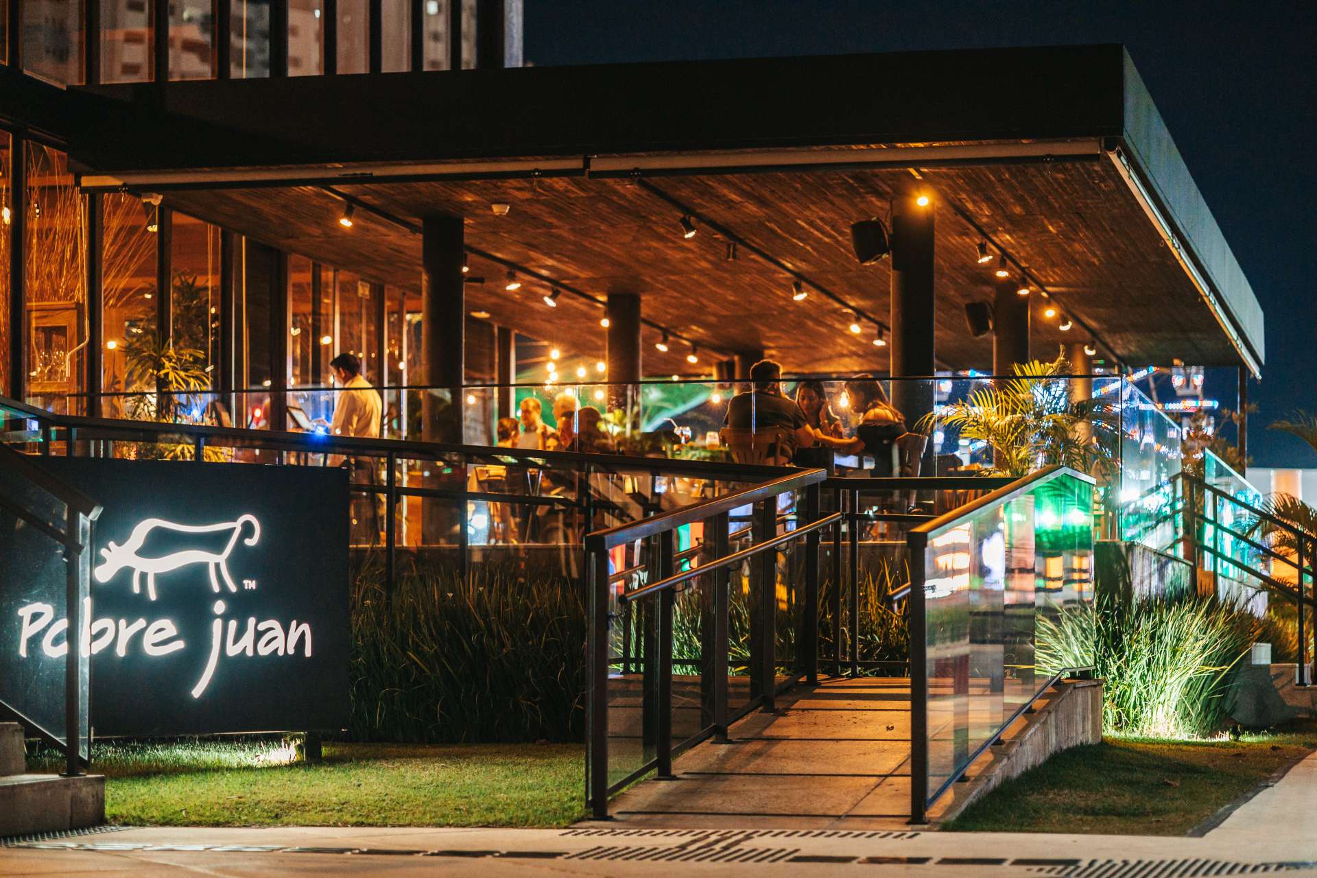 No momento, você está visualizando Música e Gastronomia são as escolhas do Pobre Juan para o fim de semana