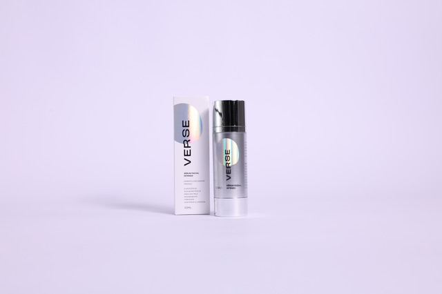 Verse Skincare chega em Goiânia com foco em mulheres 40+