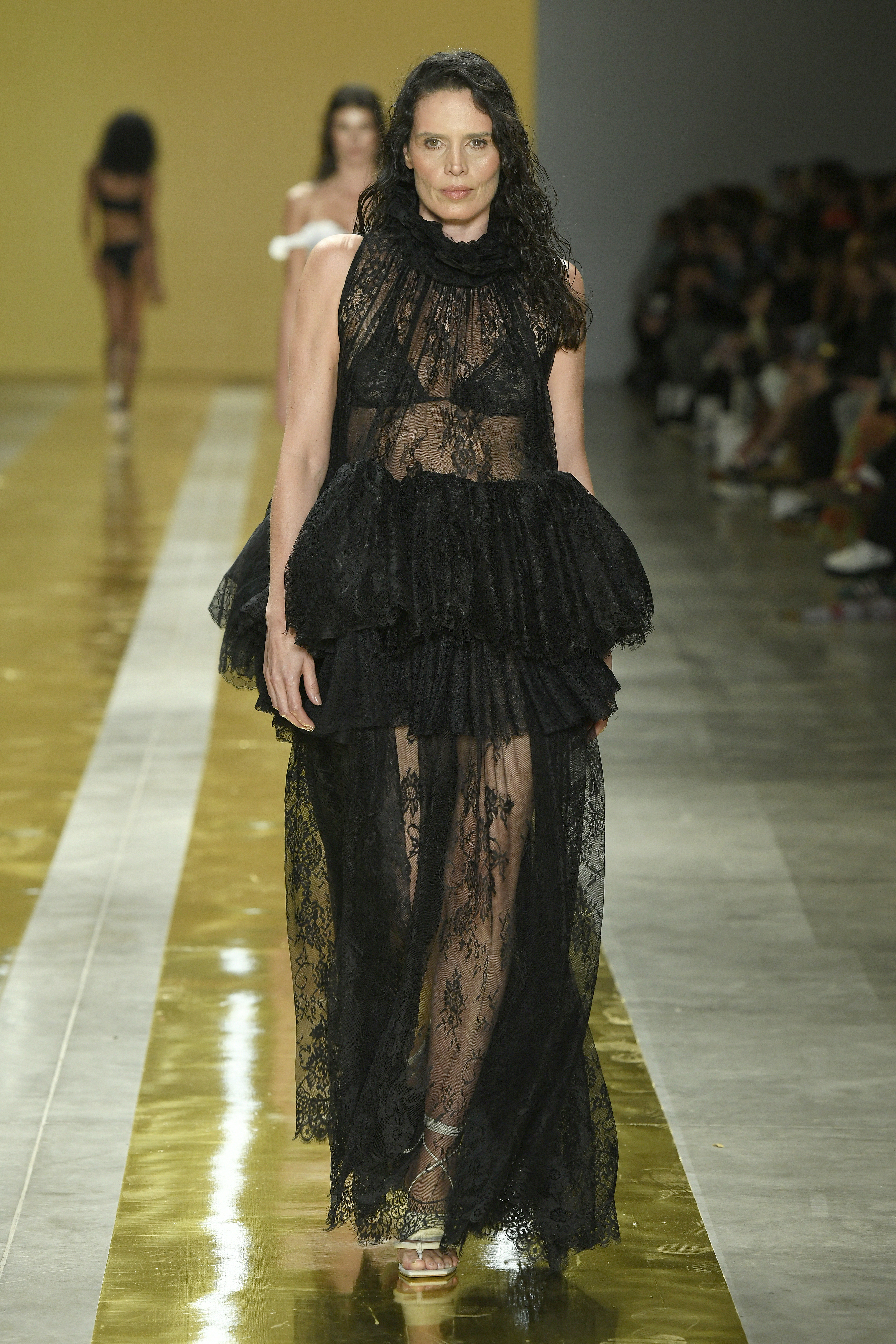 Amir Slama volta ao SPFW ao celebrar 35 anos de carreira