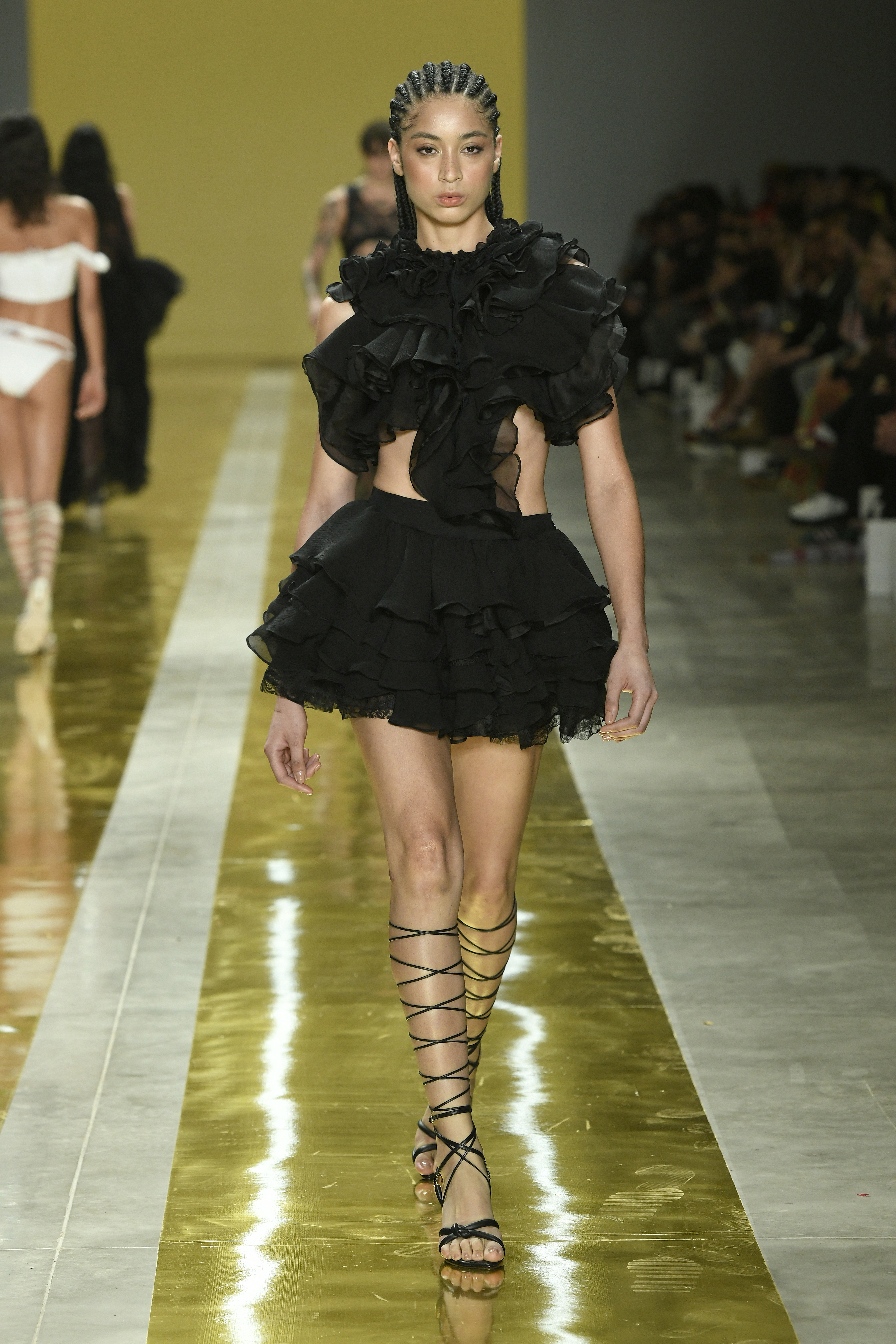 Amir Slama volta ao SPFW ao celebrar 35 anos de carreira