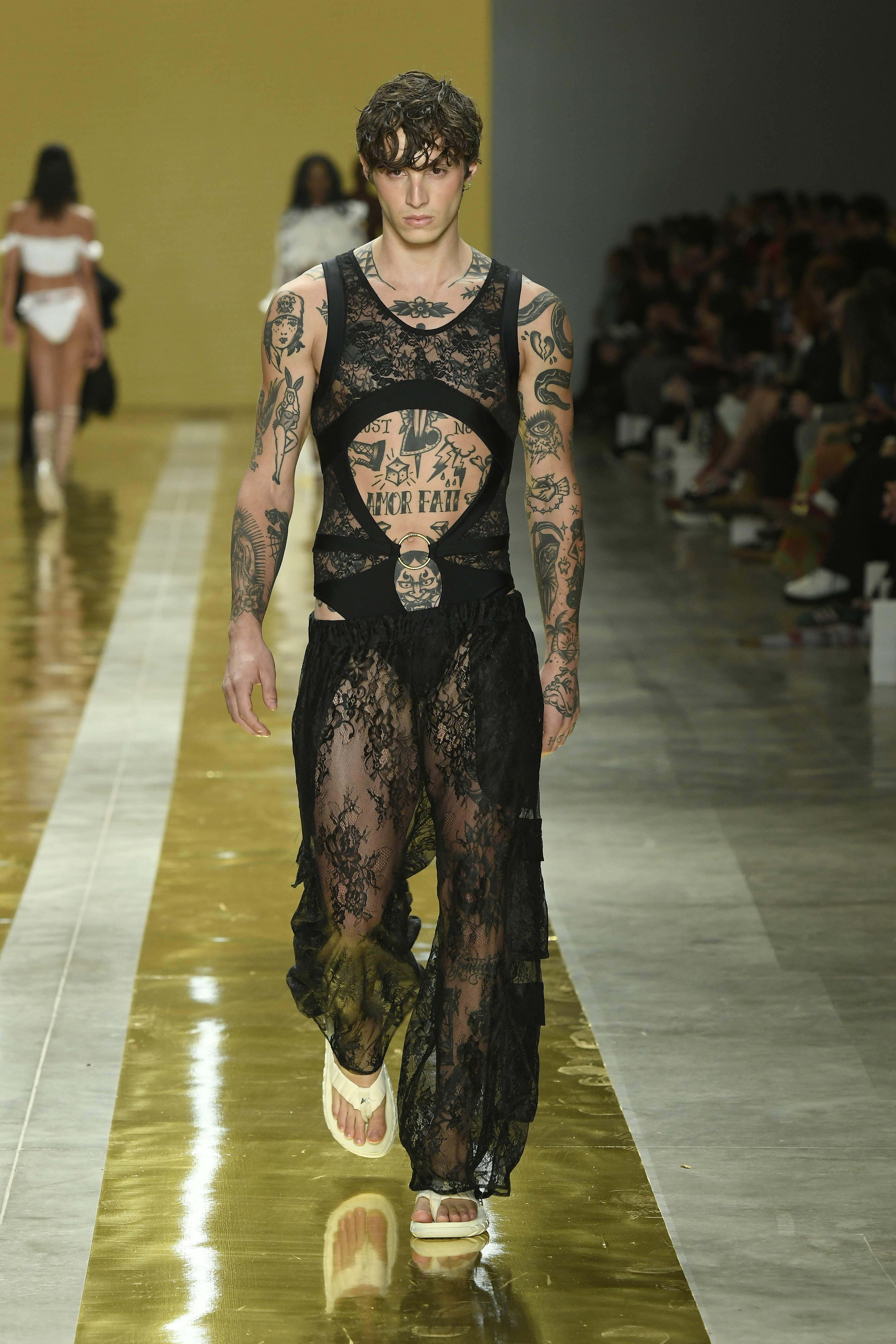 Amir Slama volta ao SPFW ao celebrar 35 anos de carreira