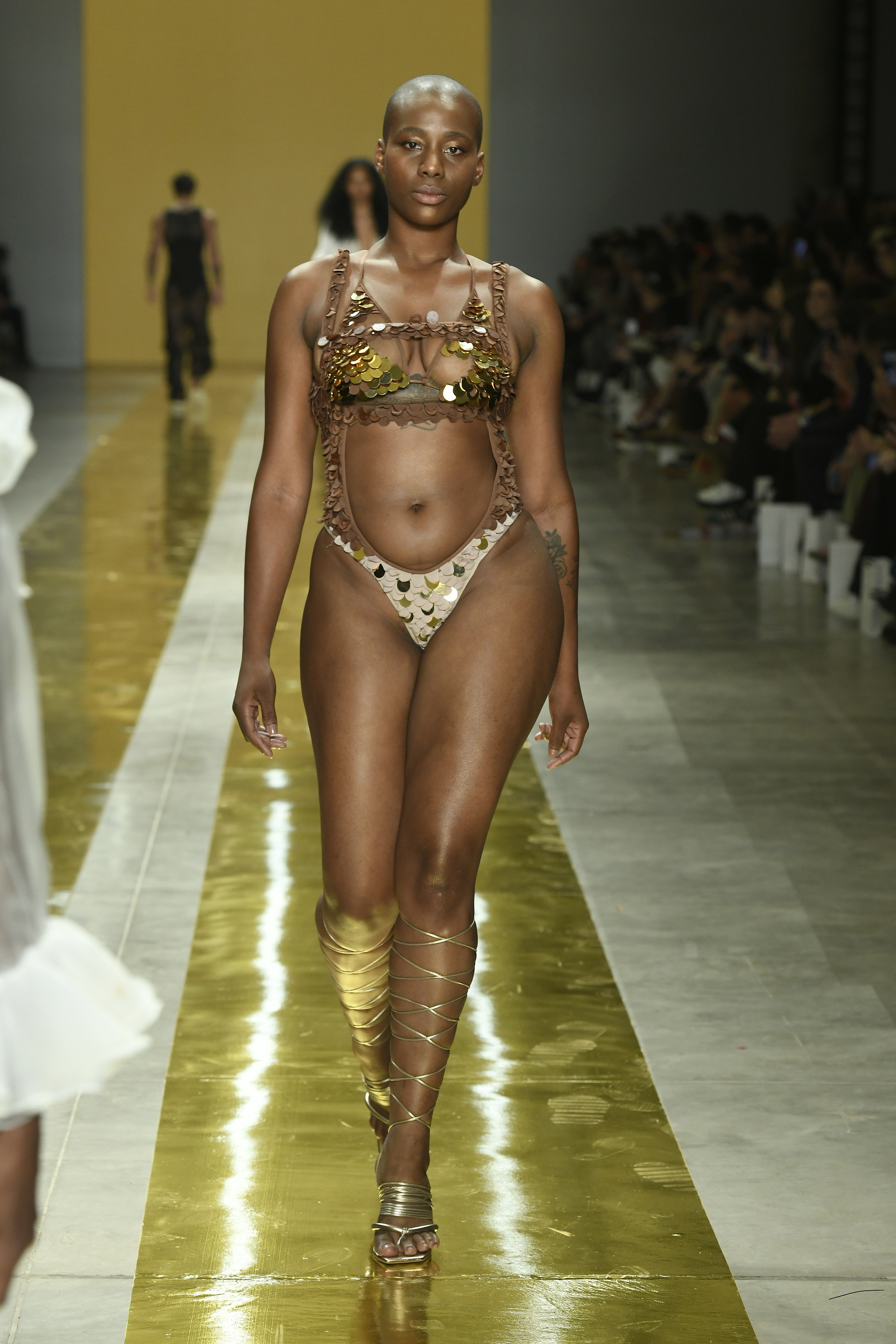 Amir Slama volta ao SPFW ao celebrar 35 anos de carreira