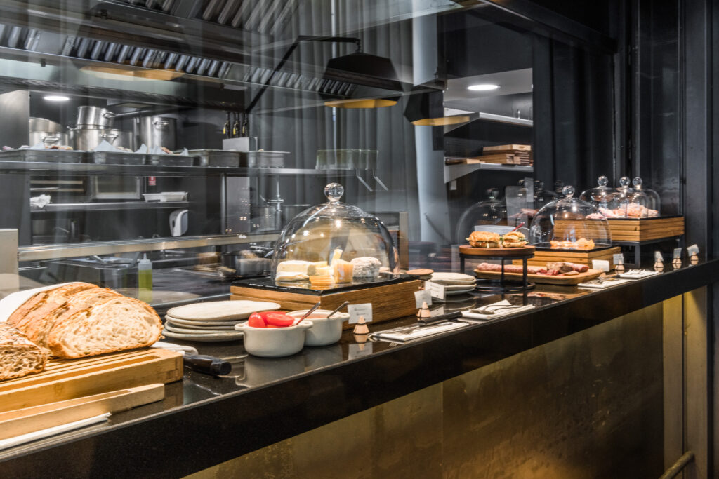 Serras Barcelona: hotel boutique com chave Michelin e luxo