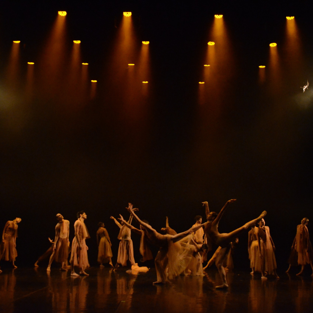 No momento, você está visualizando Basileu França apresenta espetáculo gratuito de dança