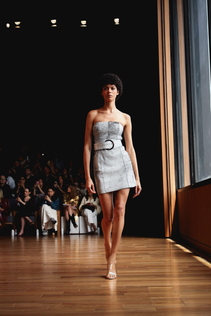 Patricia Viera leva coleção inspirada em Londres ao SPFW