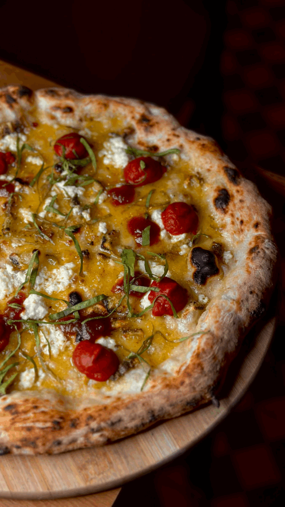 Baco Pizzaria lança Pizza Marina com queijo Nete premiado